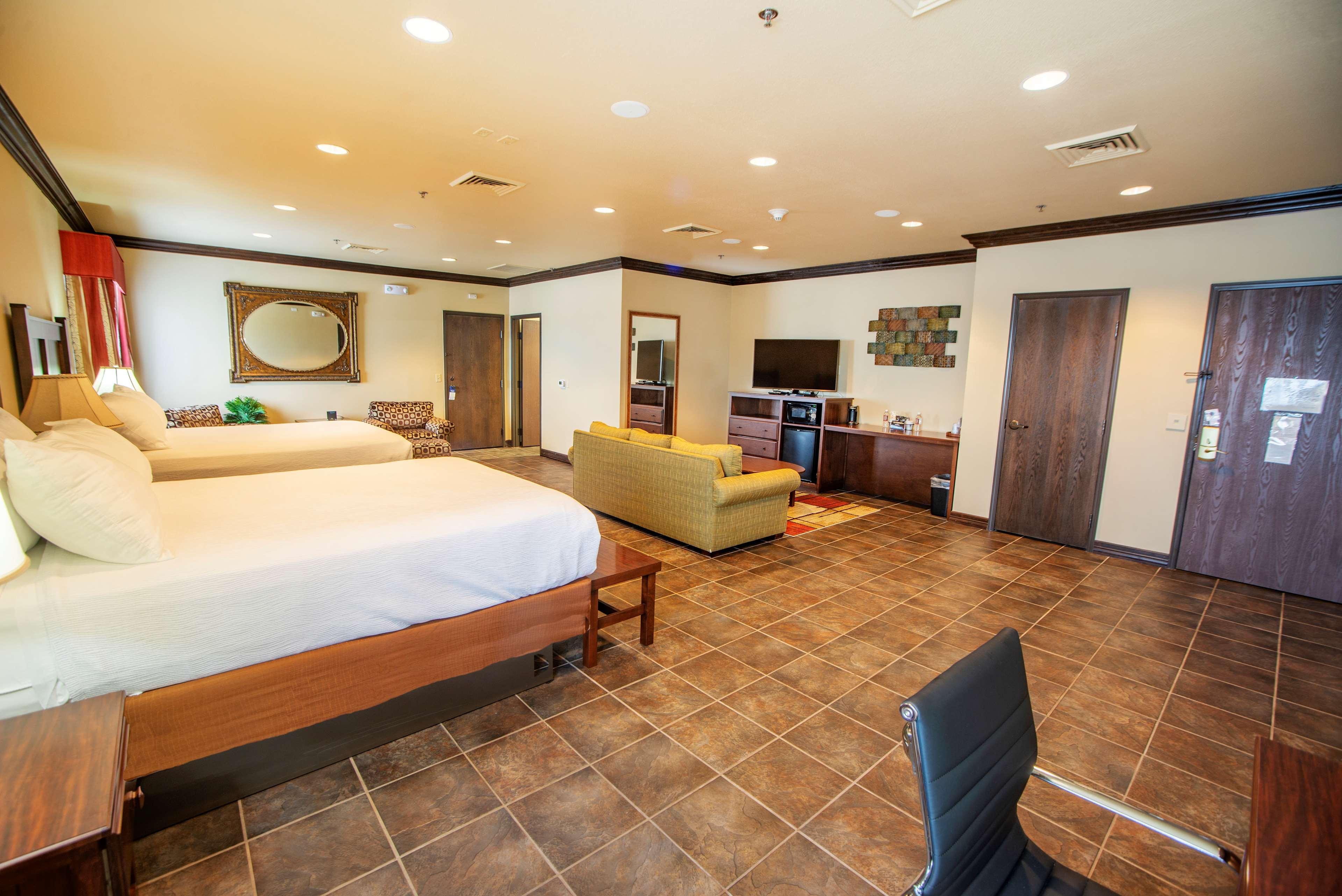 Best Western Plus Cimarron Hotel & Suites Стилуотер Экстерьер фото